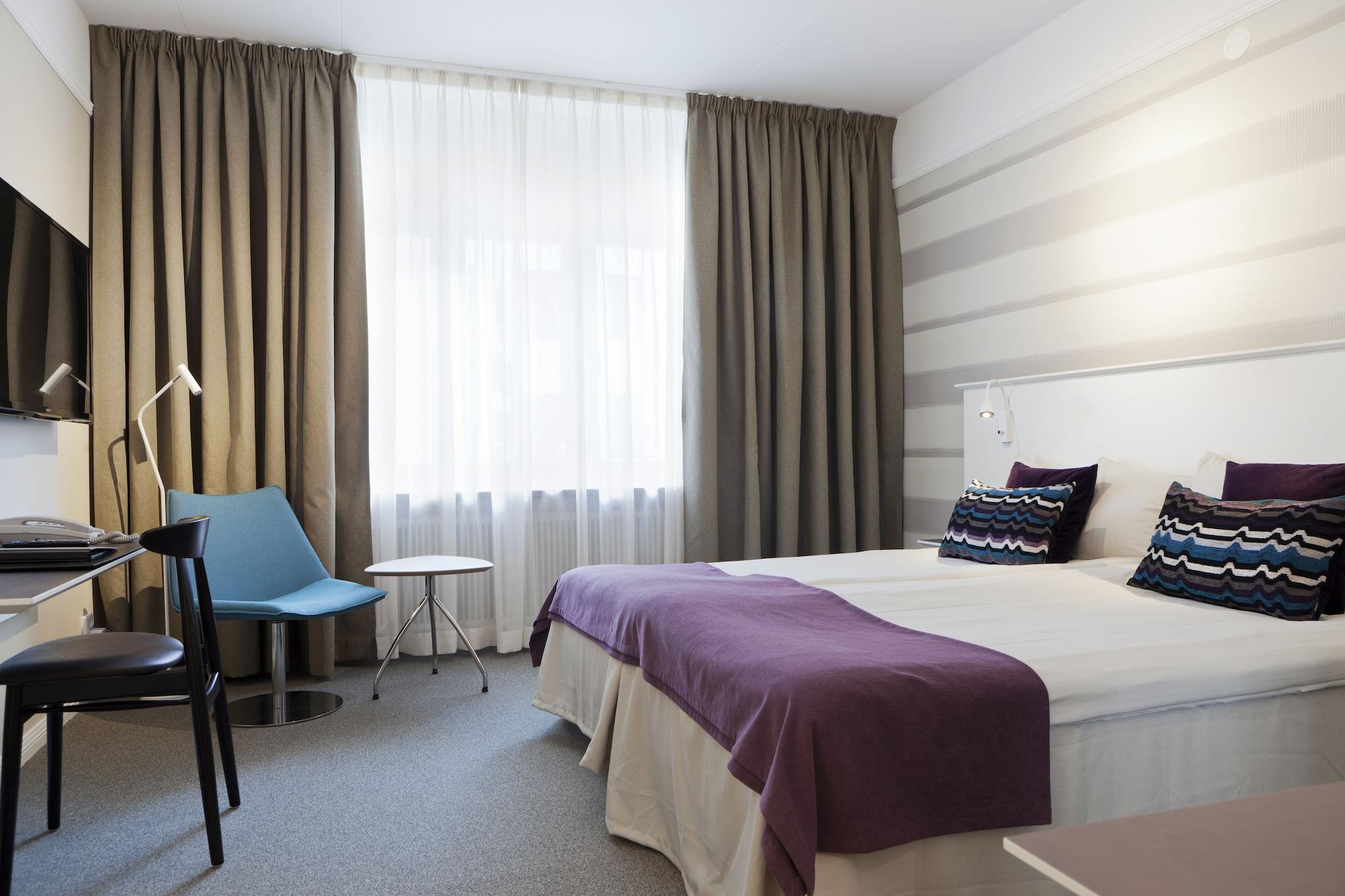Hotel Oerebro Esterno foto
